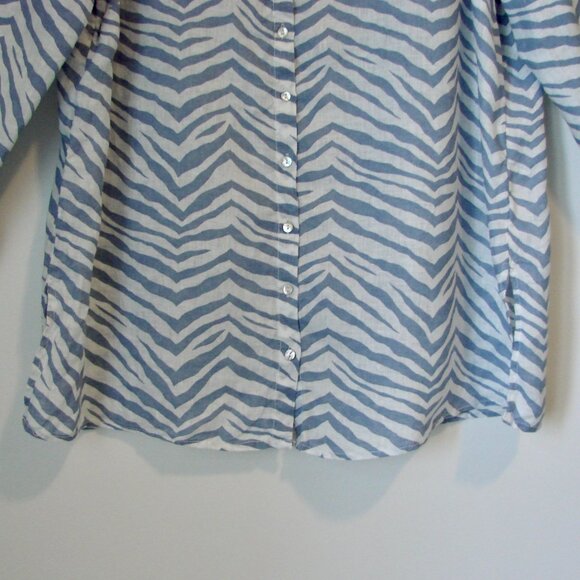 Linen Tunic Top Blue White Button Front Roll Tab Sleeves Tahari Plus Size 1X - Picture 7 of 15